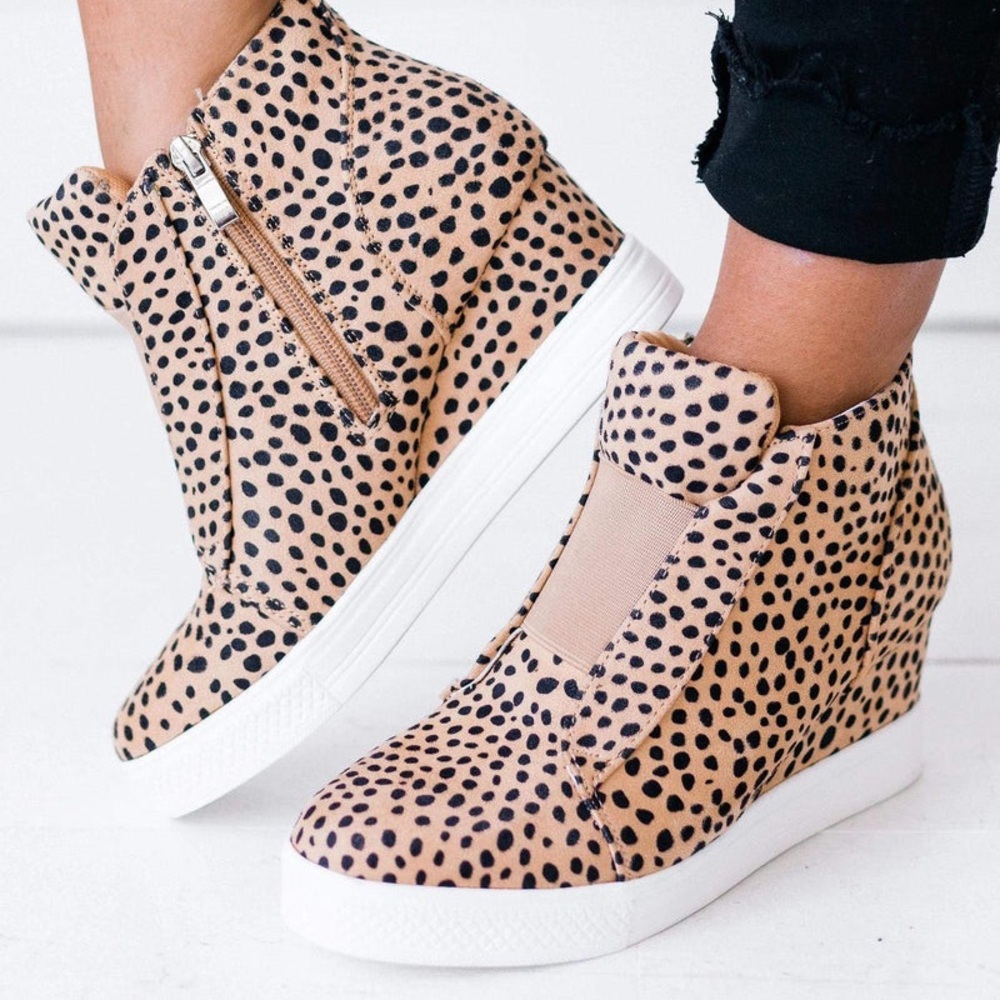 Cheetah Print Wedge size 8.5